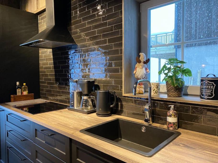 Modern Stuga Med Ski Lodge Kaensla Järvsö Zewnętrze zdjęcie